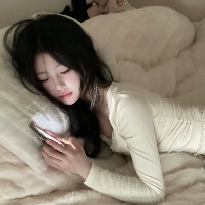 三个月亮